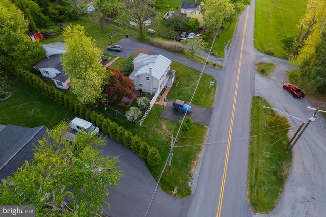 430 PINE GROVE RD, Bluemont, VA 20135