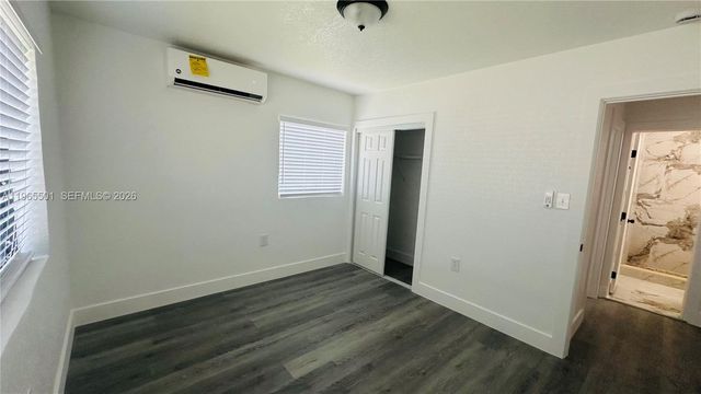 1100 NW 75th St, Miami, FL 33150