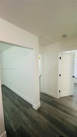 1100 NW 75th St, Miami, FL 33150