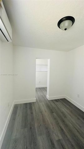 1100 NW 75th St, Miami, FL 33150