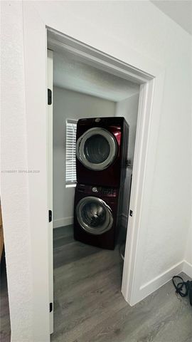 1100 NW 75th St, Miami, FL 33150