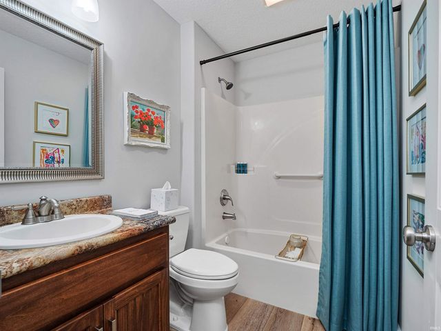 7036 Tullamore Court, Fort Wayne, IN 46835