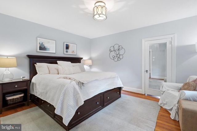 8378 GLEN RD, Elkins Park, PA 19027