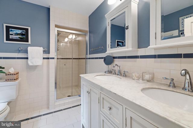 8378 GLEN RD, Elkins Park, PA 19027