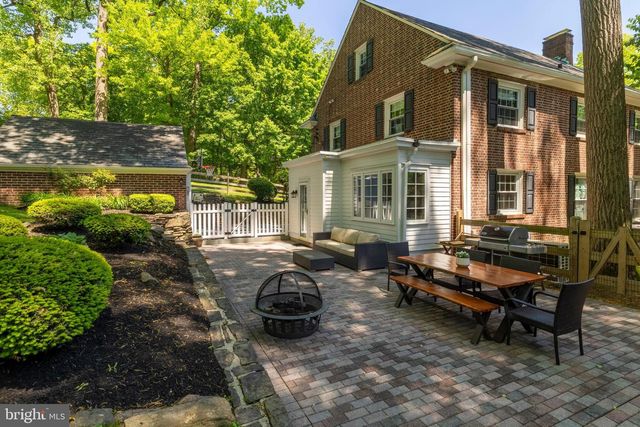 8378 GLEN RD, Elkins Park, PA 19027