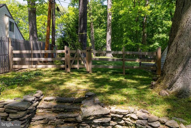 8378 GLEN RD, Elkins Park, PA 19027