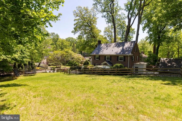 8378 GLEN RD, Elkins Park, PA 19027