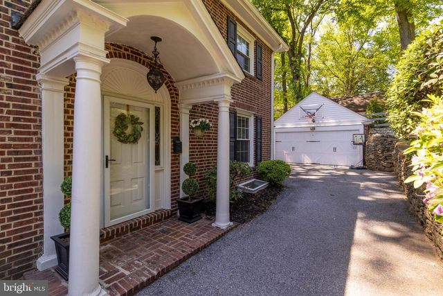 8378 GLEN RD, Elkins Park, PA 19027