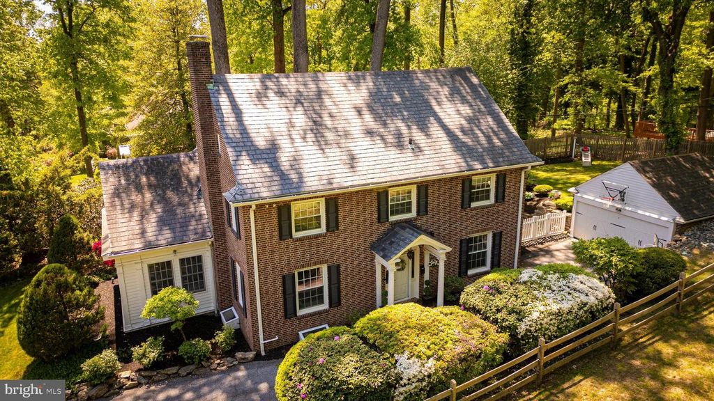8378 GLEN RD, Elkins Park, PA 19027