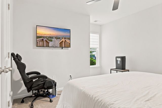 323 Logan St., Little River, SC 29566