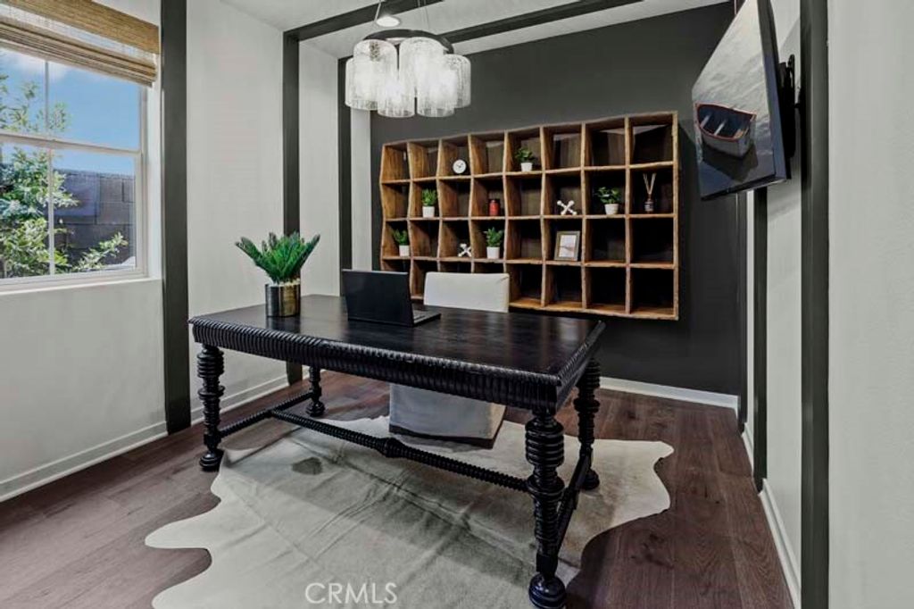 Image 9 of property listing at 4811 Habitat Drive, Fontana, CA 92336