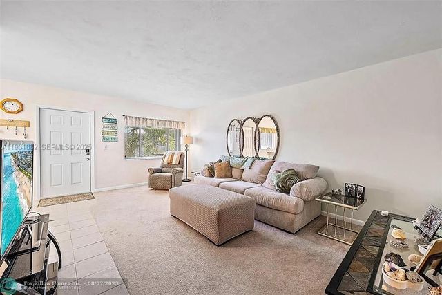 2400 Lake Osborne Dr 204, Lake Worth, FL 33461