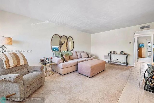 2400 Lake Osborne Dr 204, Lake Worth, FL 33461