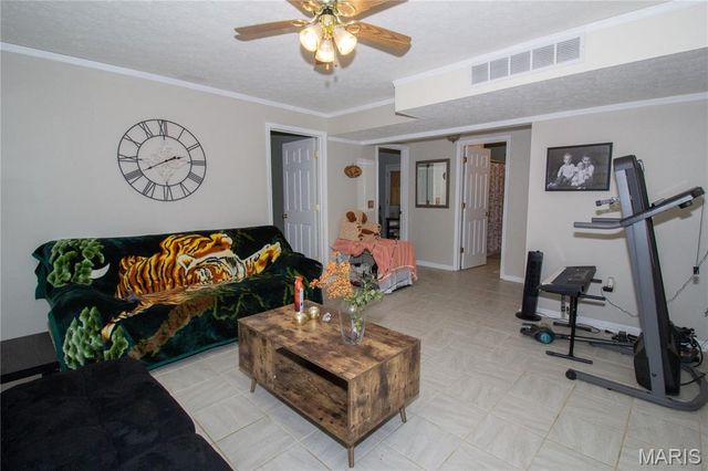 22130 Rhyme Lane, Waynesville, MO 65583