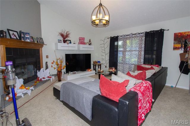 22130 Rhyme Lane, Waynesville, MO 65583