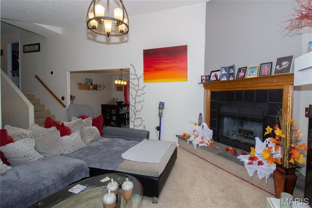 22130 Rhyme Lane, Waynesville, MO 65583