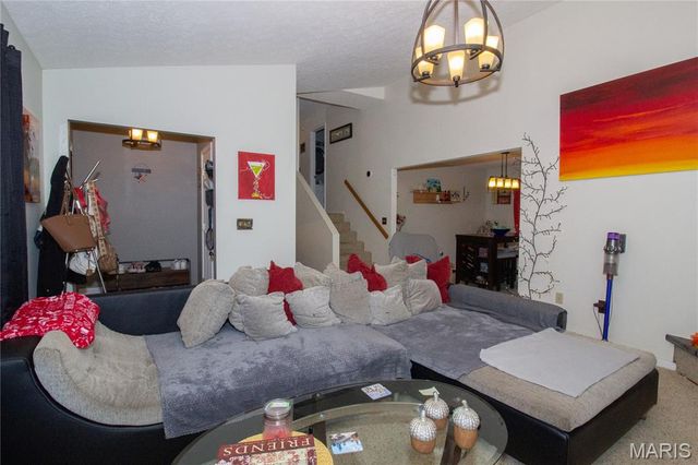 22130 Rhyme Lane, Waynesville, MO 65583