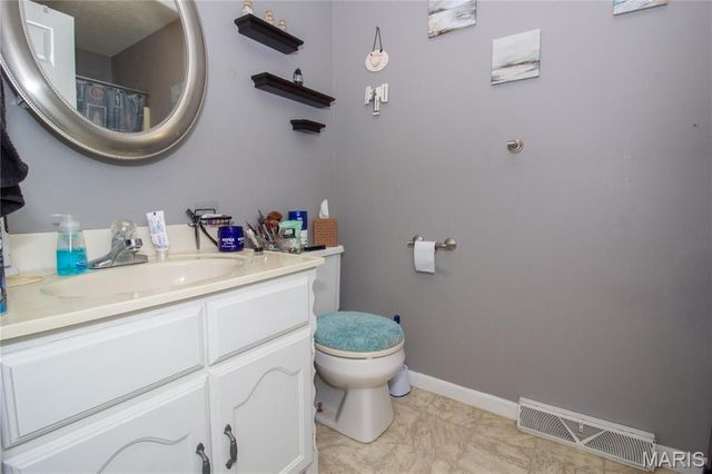 22130 Rhyme Lane, Waynesville, MO 65583