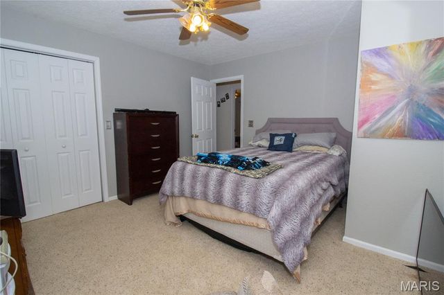 22130 Rhyme Lane, Waynesville, MO 65583