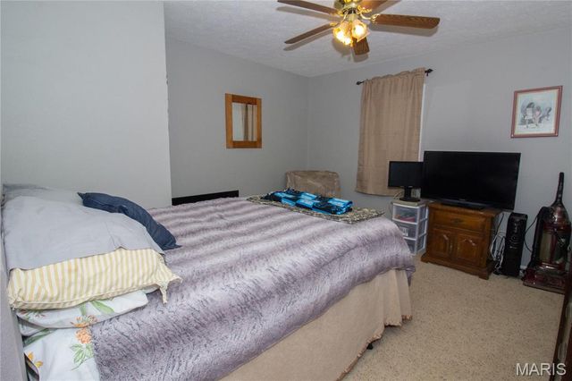 22130 Rhyme Lane, Waynesville, MO 65583