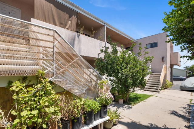 14690 Hubbard Street, Sylmar (los Angeles), CA 91342