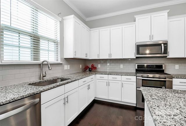 9604 Ainslie Downs Street, Charlotte, NC 28273