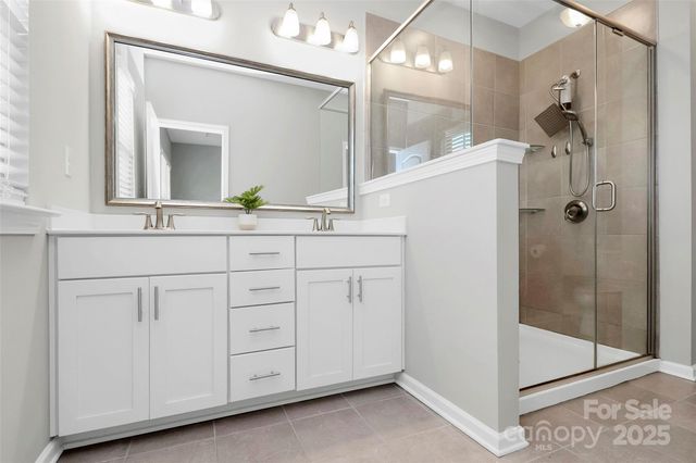 9604 Ainslie Downs Street, Charlotte, NC 28273