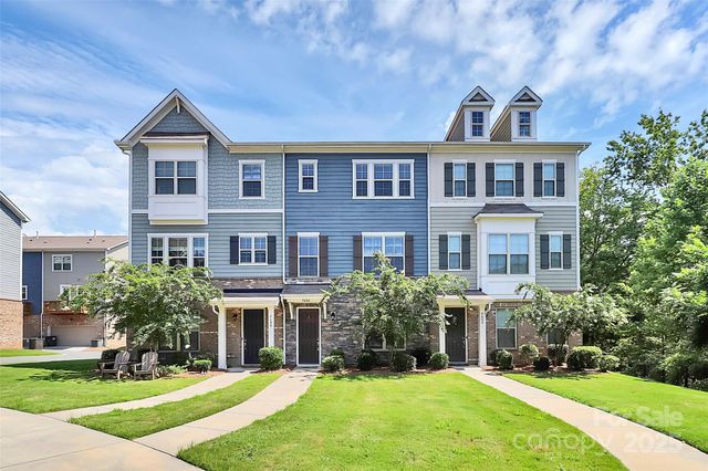 9604 Ainslie Downs Street, Charlotte, NC 28273