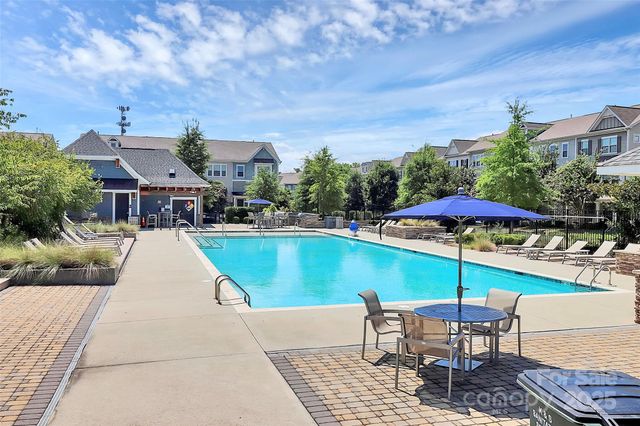 9604 Ainslie Downs Street, Charlotte, NC 28273