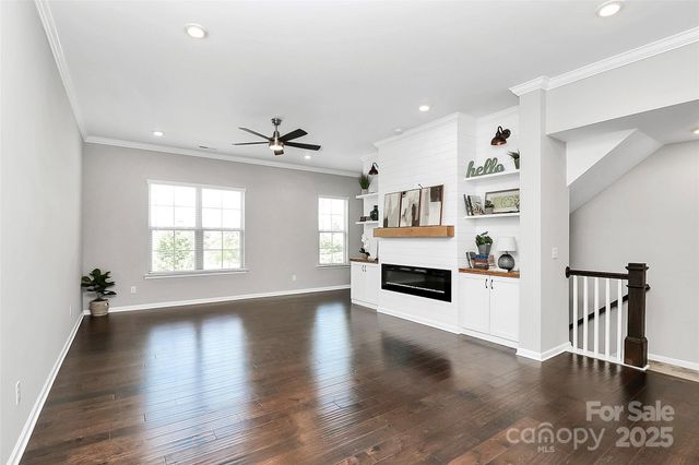 9604 Ainslie Downs Street, Charlotte, NC 28273