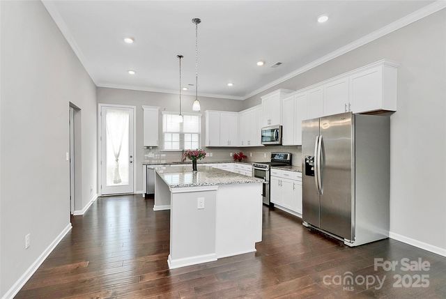 9604 Ainslie Downs Street, Charlotte, NC 28273