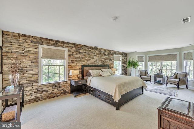 1303 LENAPE RD, West Chester, PA 19382