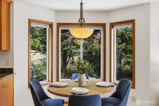 2012 NE Amhurst Court, Poulsbo, WA 98370