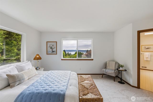 2012 NE Amhurst Court, Poulsbo, WA 98370