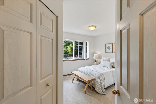 2012 NE Amhurst Court, Poulsbo, WA 98370