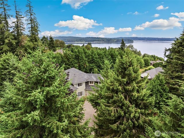 2012 NE Amhurst Court, Poulsbo, WA 98370