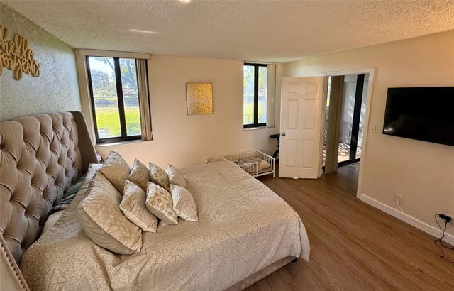 9585 SW 1st Court 9585, Coral Springs, FL 33071