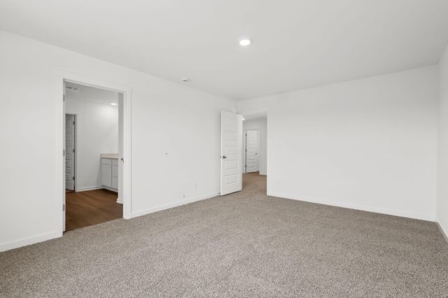 167 Cressmoor Boulevard, Hobart, IN 46342