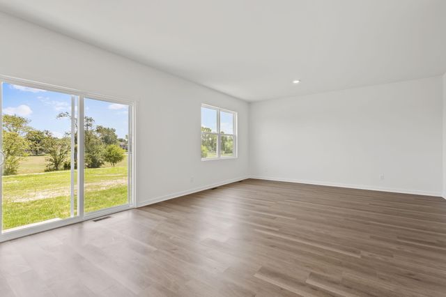 167 Cressmoor Boulevard, Hobart, IN 46342