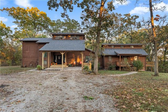 23529 E Overland Road, Nevada, MO 64772