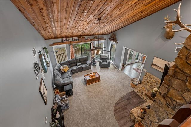 23529 E Overland Road, Nevada, MO 64772