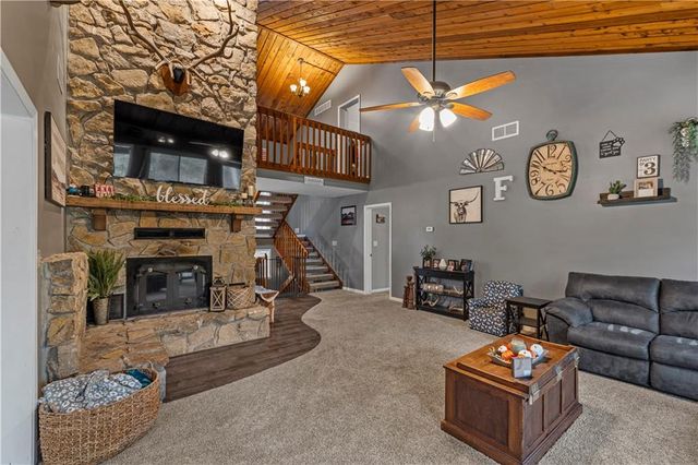 23529 E Overland Road, Nevada, MO 64772