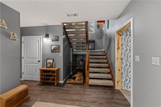 23529 E Overland Road, Nevada, MO 64772