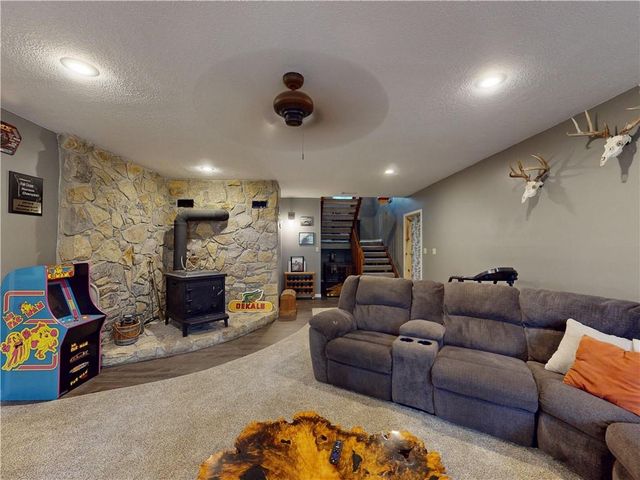 23529 E Overland Road, Nevada, MO 64772