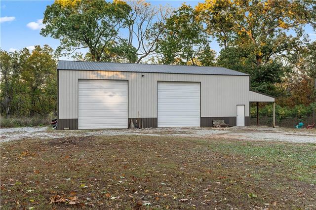 23529 E Overland Road, Nevada, MO 64772