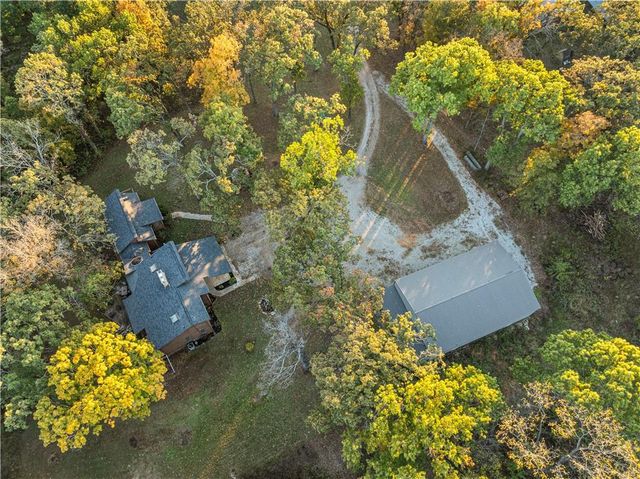 23529 E Overland Road, Nevada, MO 64772