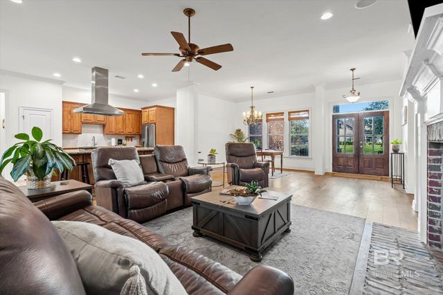 284 Saffron Avenue, Fairhope, AL 36532