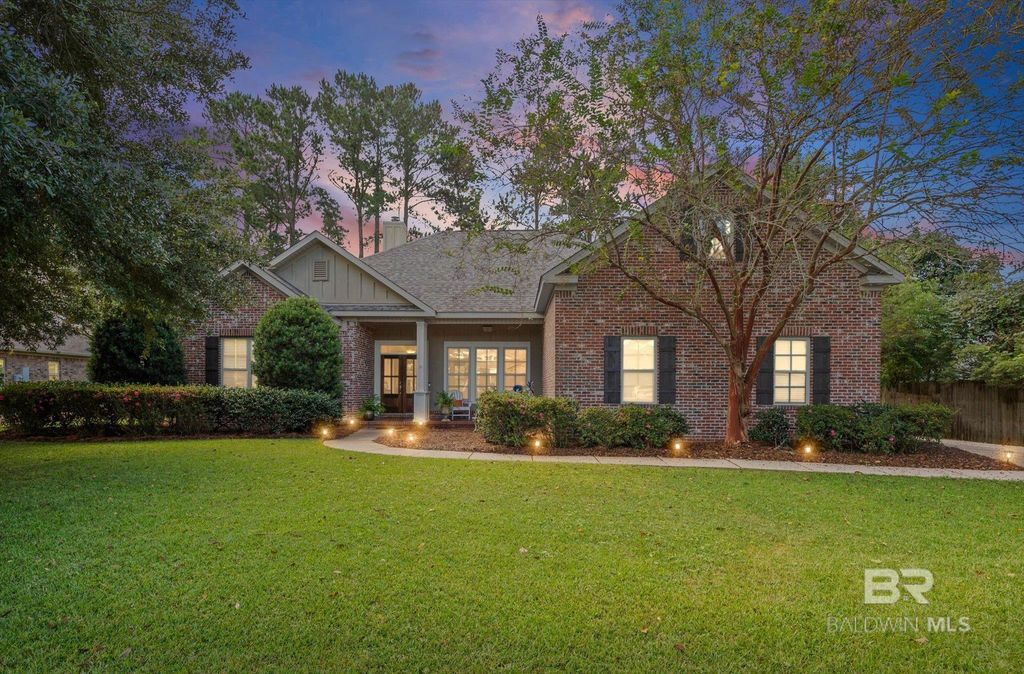 284 Saffron Avenue, Fairhope, AL 36532