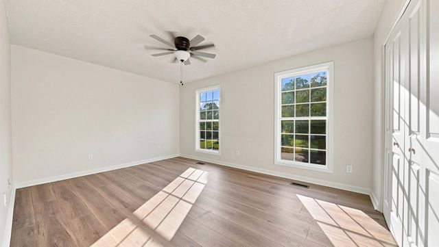 2221 Spring Meadow Ln, SE, Cleveland, TN 37311