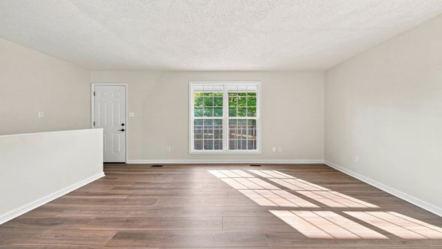 2221 Spring Meadow Ln, SE, Cleveland, TN 37311
